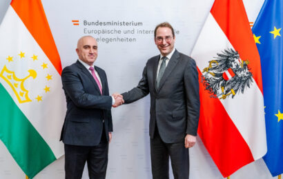 Сафири Тоҷикистон бо мудири кулли Вазорати корҳои аврупоӣ ва хориҷии Австрия мулоқот намуд Сафири Тоҷикистон бо мудири кулли Вазорати корҳои аврупоӣ ва хориҷии Австрия мулоқот намуд