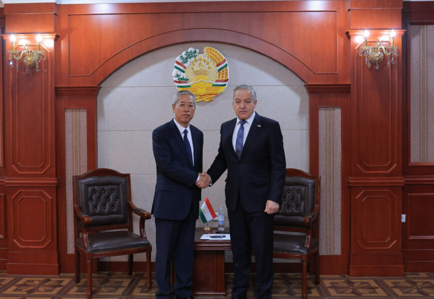 Министр иностранных дел Республики Таджикистан принял Посла Китая Министр иностранных дел Республики Таджикистан принял Посла Китая