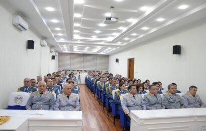 Баргузории маҷлиси тантанавӣ бахшида ба Рӯзи таъсиси мақомоти гумрук Баргузории маҷлиси тантанавӣ бахшида ба Рӯзи таъсиси мақомоти гумрук