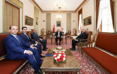 Мулоқоти Сафири Тоҷикистон бо Раиси Маҷлиси Бузурги Миллии Туркия Мулоқоти Сафири Тоҷикистон бо Раиси Маҷлиси Бузурги Миллии Туркия