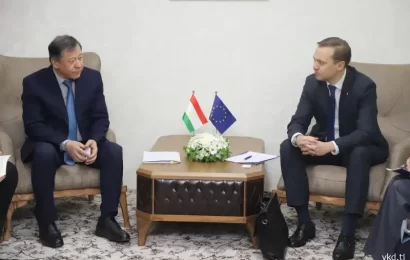 Мулоқоти Рамазон Раҳимзода бо Роҳбари Намояндагии Иттиҳоди Аврупо дар Тоҷикистон Мулоқоти Рамазон Раҳимзода бо Роҳбари Намояндагии Иттиҳоди Аврупо дар Тоҷикистон