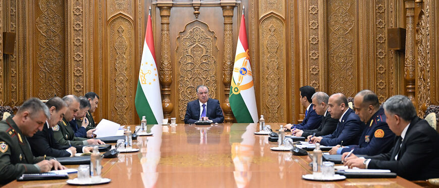 Машварати кории Пешвои миллат Эмомалӣ Раҳмон бо роҳбарони сохтору мақомоти низомӣ ва ҳифзи ҳуқуқ Машварати кории Пешвои миллат Эмомалӣ Раҳмон бо роҳбарони сохтору мақомоти низомӣ ва ҳифзи ҳуқуқ