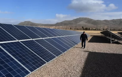 Дар Тоҷикистон аввалин лоиҳаи бузурги неругоҳҳои офтобӣ амалӣ мегардад Дар Тоҷикистон аввалин лоиҳаи бузурги неругоҳҳои офтобӣ амалӣ мегардад