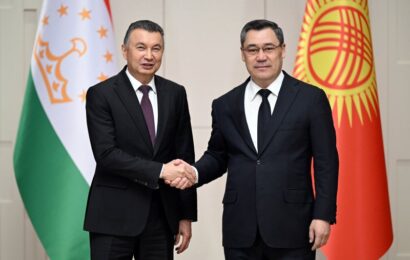 Кохир Расулзода встретился с Президентом Кыргызстана Садыром Жапаровым Кохир Расулзода встретился с Президентом Кыргызстана Садыром Жапаровым