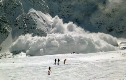 Предупреждение: сход снежных лавин! Предупреждение: сход снежных лавин!