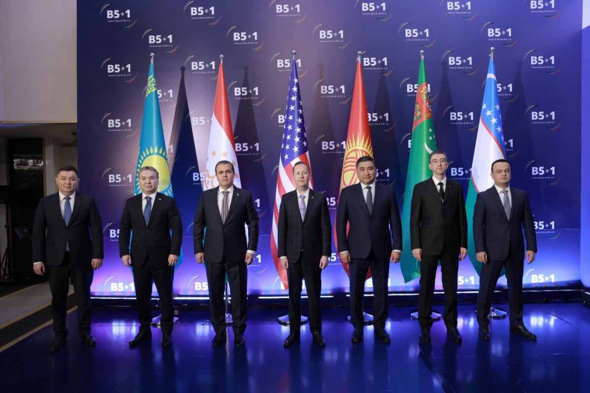 В Бишкеке состоялся бизнес-форум B5+1 В Бишкеке состоялся бизнес-форум B5+1