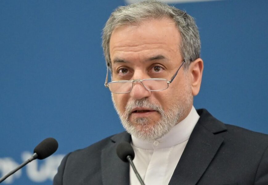 Ароқчӣ: Дар сурати ҳамла пойгоҳҳои ИМА-ро дар минтақа ҳадаф қарор медиҳем Ароқчӣ: Дар сурати ҳамла пойгоҳҳои ИМА-ро дар минтақа ҳадаф қарор медиҳем