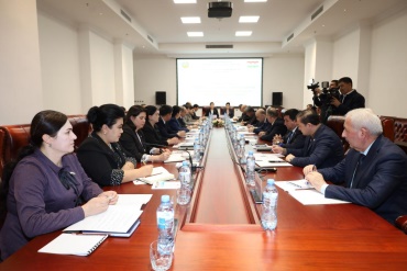 В Маджлиси намояндагон обсудили переход на двенадцатилетнюю систему образования В Маджлиси намояндагон обсудили переход на двенадцатилетнюю систему образования