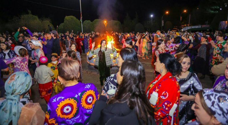В Душанбе пройдет V Международный форум «Навруз – орбита культурных и туристических связей» В Душанбе пройдет V Международный форум «Навруз – орбита культурных и туристических связей»