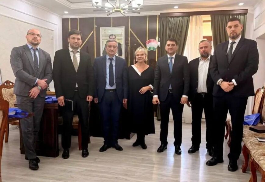 Таджикистан и Санкт-Петербург обсудили сотрудничество в сфере труда Таджикистан и Санкт-Петербург обсудили сотрудничество в сфере труда