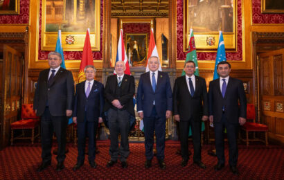 Участие Сироджиддина Мухриддина во встрече с председателем и членами Всепартийной парламентской группы Соединённого Королевства по Центральной Азии Участие Сироджиддина Мухриддина во встрече с председателем и членами Всепартийной парламентской группы Соединённого Королевства по Центральной Азии