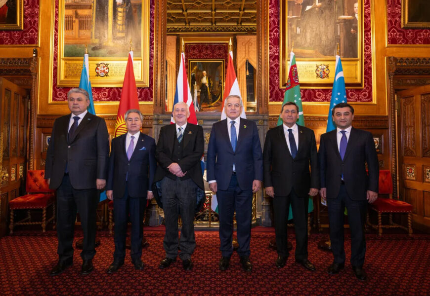 Участие Сироджиддина Мухриддина во встрече с председателем и членами Всепартийной парламентской группы Соединённого Королевства по Центральной Азии Участие Сироджиддина Мухриддина во встрече с председателем и членами Всепартийной парламентской группы Соединённого Королевства по Центральной Азии