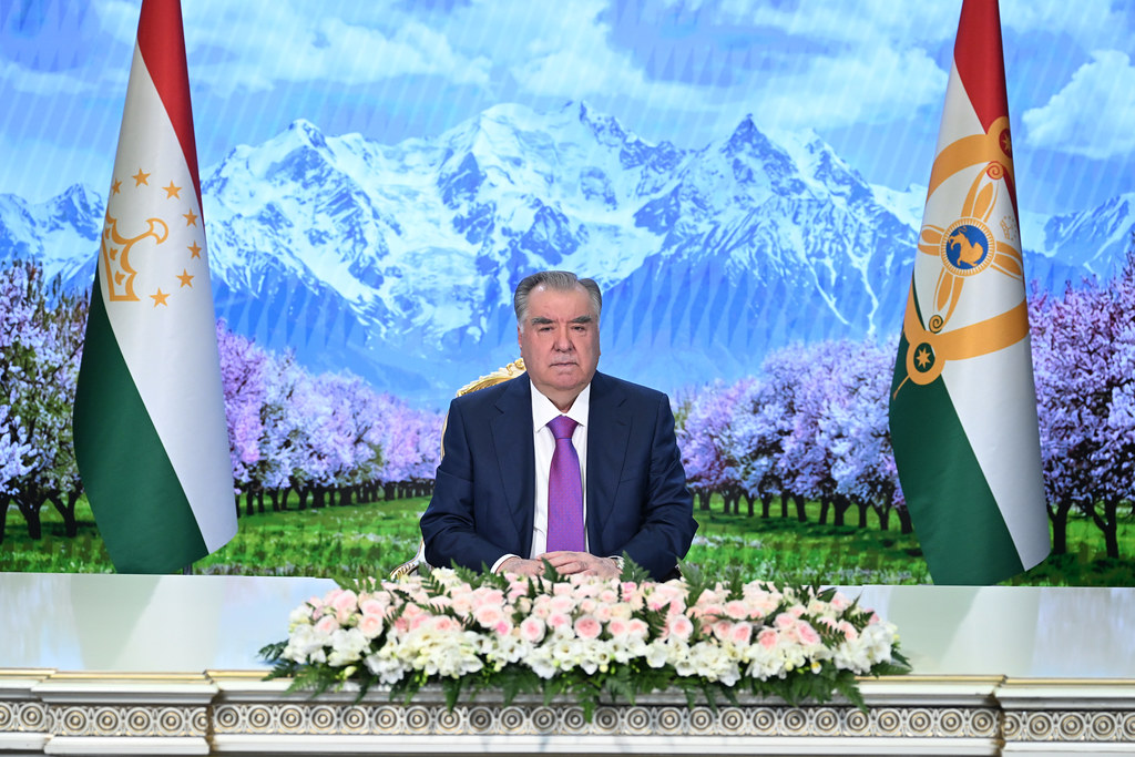 Поздравительное послание Лидера нации по случаю Дня матери Поздравительное послание Лидера нации по случаю Дня матери