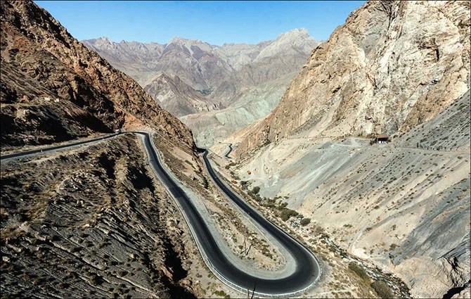 Таджикистан и Исламский банк обсудили дорогу «Душанбе–Кульма» Таджикистан и Исламский банк обсудили дорогу «Душанбе–Кульма»