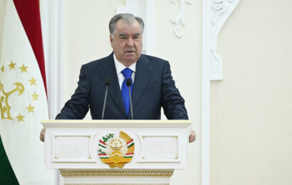 Мулоқоти Пешвои миллат бо роҳбарону фаъолони вилояти Суғд Мулоқоти Пешвои миллат бо роҳбарону фаъолони вилояти Суғд