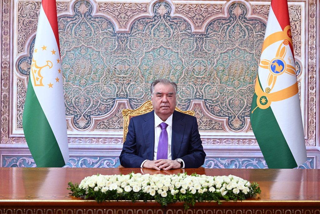 Поздравительное послание Лидера нации по случаю наступления праздника Фитр Поздравительное послание Лидера нации по случаю наступления праздника Фитр