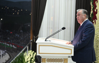 Президент Таджикистана на торжествах Навруз в Матчинском районе Президент Таджикистана на торжествах Навруз в Матчинском районе