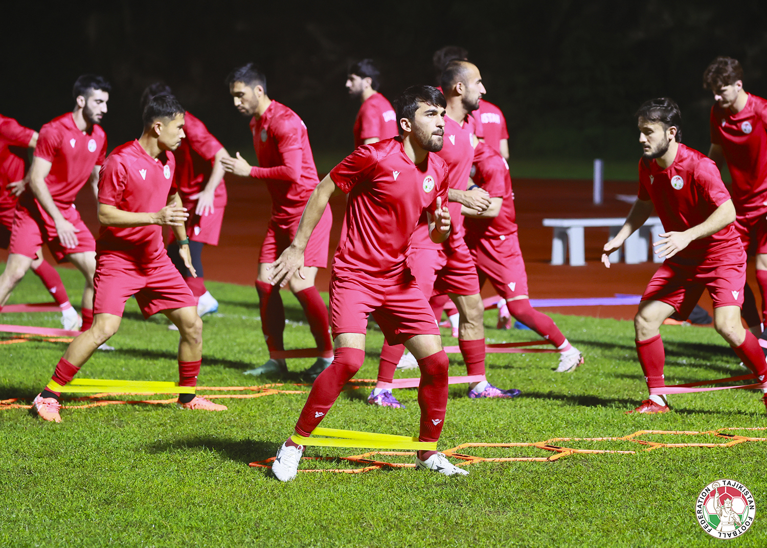 Сборная Таджикистана готовится к игре с Филиппинами Сборная Таджикистана готовится к игре с Филиппинами