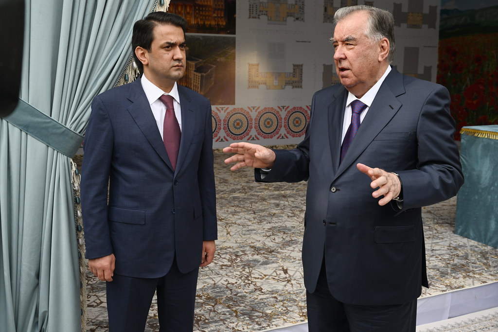 Закладка камня в фундамент строительства здания Исполнительного органа государственной власти Дангаринского района Закладка камня в фундамент строительства здания Исполнительного органа государственной власти Дангаринского района