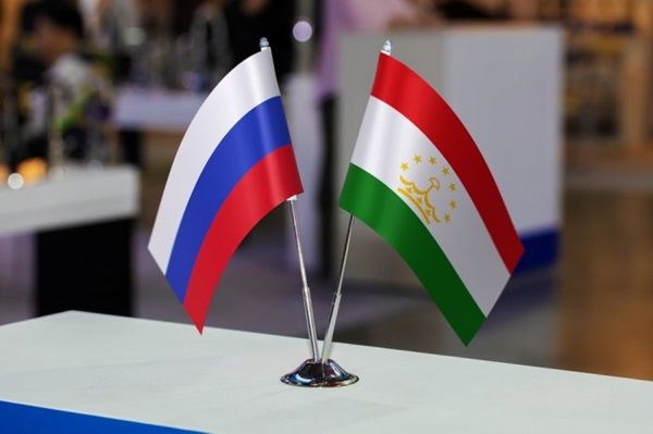 Посол России посетил турнир «Большого шлема» по дзюдо в Душанбе Посол России посетил турнир «Большого шлема» по дзюдо в Душанбе