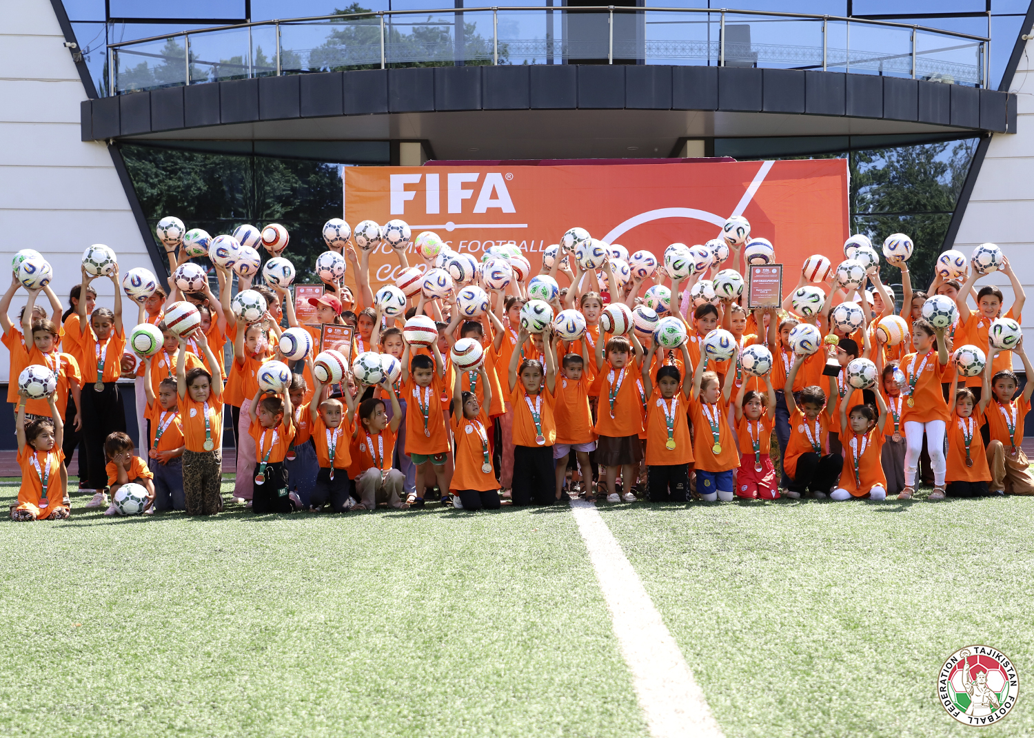 Фестиваль «FIFA Women’s Football Campaign» в Душанбе Фестиваль «FIFA Women’s Football Campaign» в Душанбе