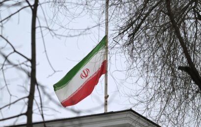 Эрон ИМА-ро ба нақзи оташбас муттаҳам кард Эрон ИМА-ро ба нақзи оташбас муттаҳам кард