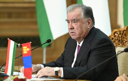 Изҳороти матбуотии Президенти Тоҷикистон пас аз музокирот бо Президенти Муғулистон Изҳороти матбуотии Президенти Тоҷикистон пас аз музокирот бо Президенти Муғулистон