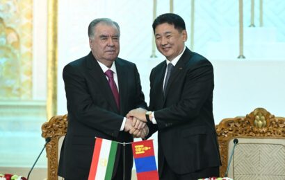 Имзои 12 санади нави ҳамкорӣ байни Тоҷикистон ва Муғулистон Имзои 12 санади нави ҳамкорӣ байни Тоҷикистон ва Муғулистон