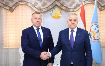 Вручение копий верительных грамот Посла Беларуси в Таджикистане Вручение копий верительных грамот Посла Беларуси в Таджикистане