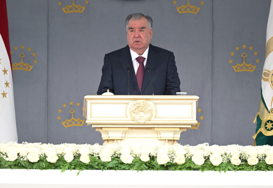 Выступление Президента Республики Таджикистан на военном параде в честь 35-летия Государственной независимости Выступление Президента Республики Таджикистан на военном параде в честь 35-летия Государственной независимости