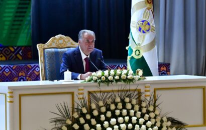 Мулоқоти Президент бо роҳбарону фаъолони Вилояти Мухтори Кӯҳистони Бадахшон Мулоқоти Президент бо роҳбарону фаъолони Вилояти Мухтори Кӯҳистони Бадахшон
